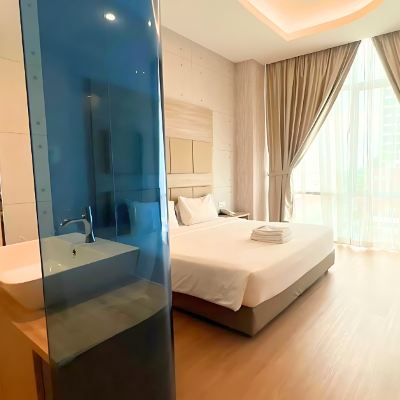 Bilik Deluxe Kupon Top Holiday Hotel Mines Seri Kembangan