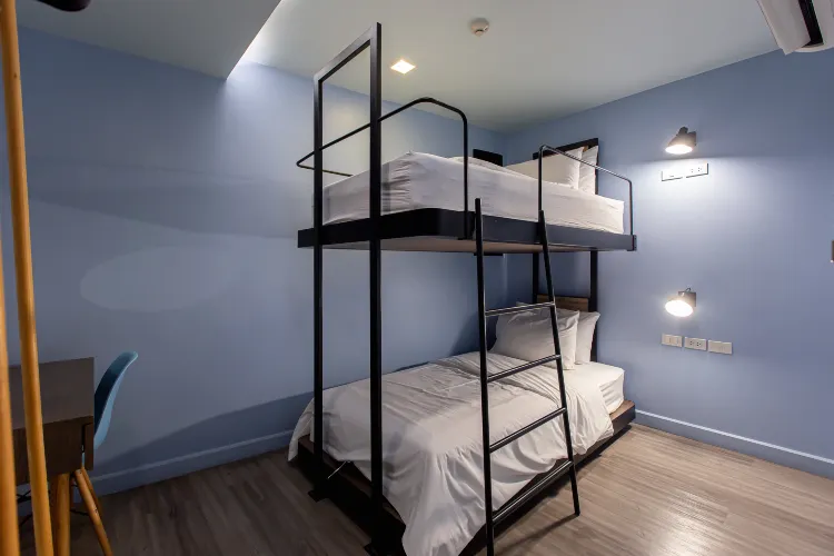 ห้องพักมาตรฐานเตียงแฝดไม่มีหน้าต่าง