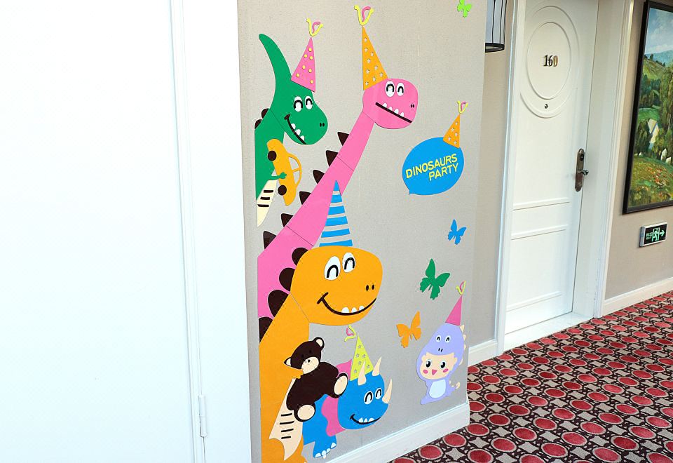 复式恐龙主题亲子双卧花园套房（带庭院）