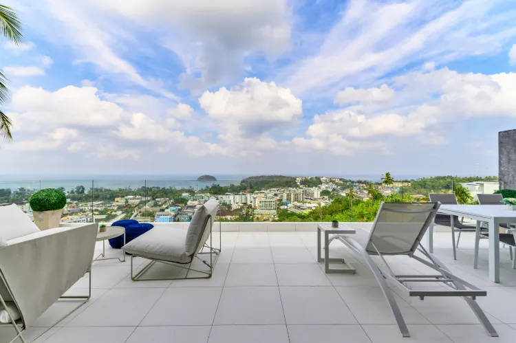 อพาร์ตเมนต์ดีลักซ์ 2 ห้องนอนพร้อมวิวทะเล