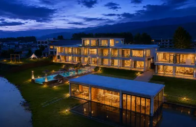 Zuwang Grassland · Wild Villa Swimming Pool Vacation Apartment (Narat Scenic Spot)  호텔