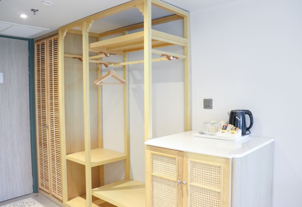 高级城景特大床房（带阳台）