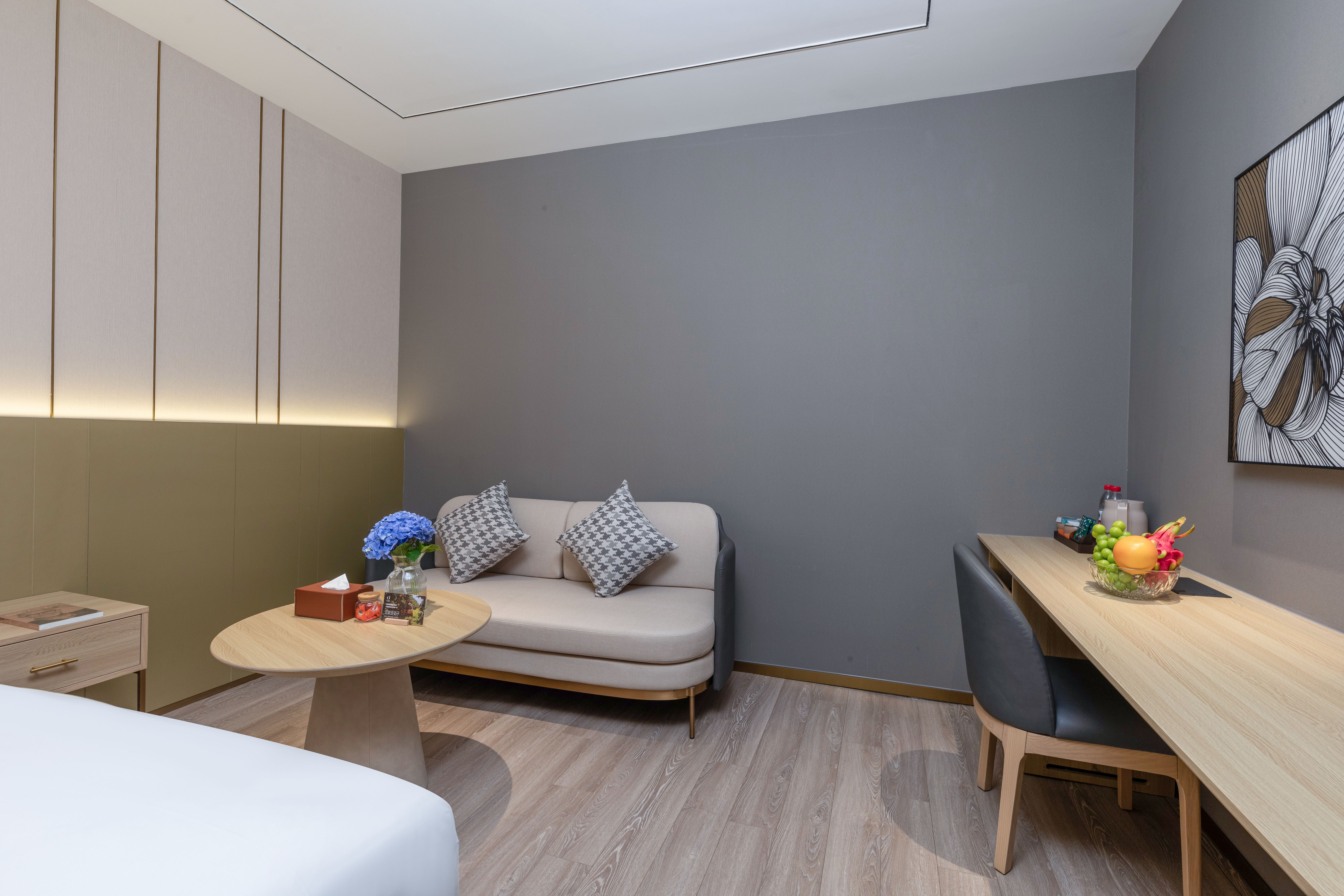 大床房（智控+投屏+小冰箱）