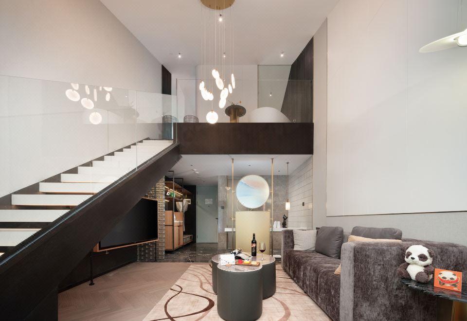 Loft Suite