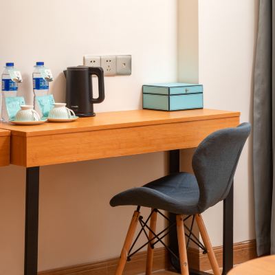 景觀行政大床房 花田酒店（廣州芳村花地灣店）優惠