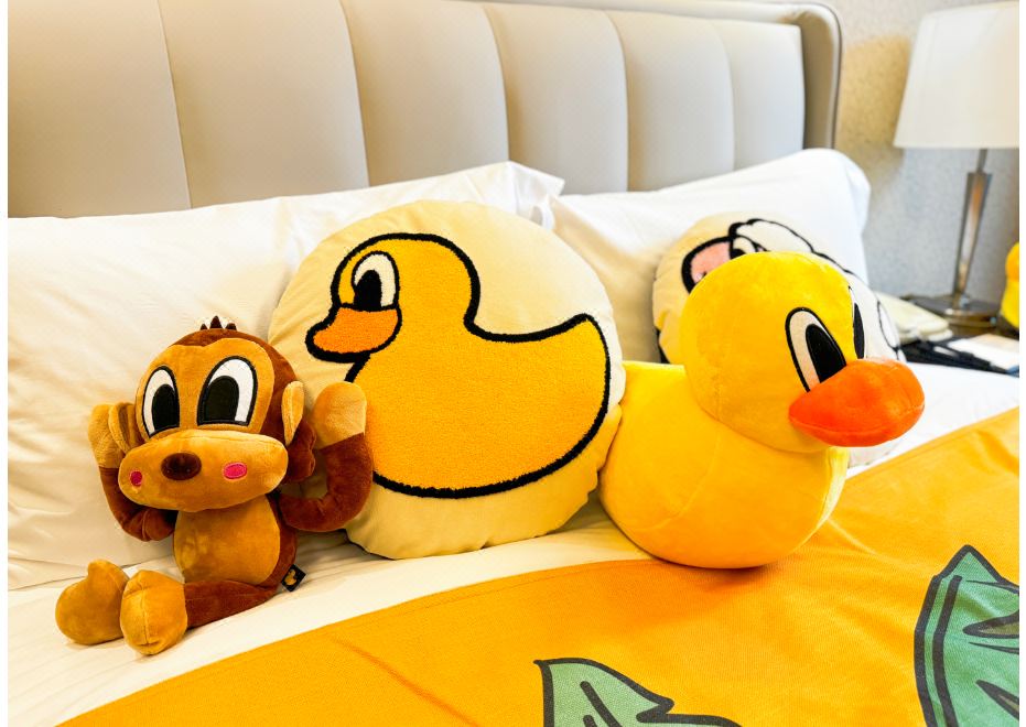 盼酷小黃鴨主題家庭套房