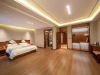 peninsula holiday inn Hoteles en Mohe