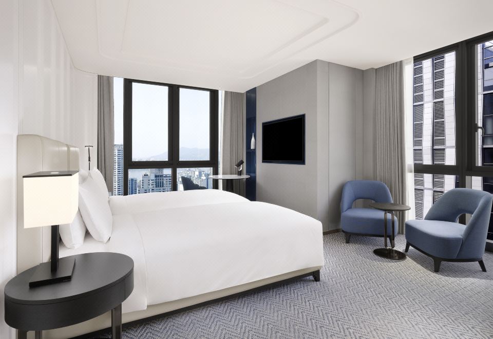 Sofitel Ambassador Seoul Hotel & Serviced ResidencesLuxury Twin Room