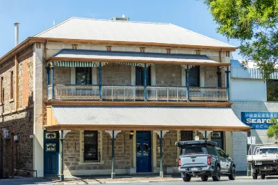 Base Camp Hostel Hoteles en 