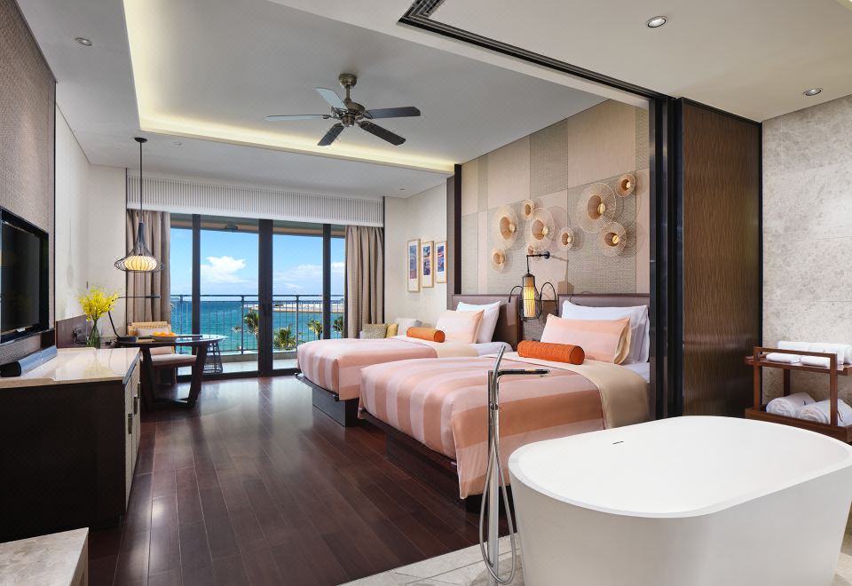 Lavenna Resort Judiaosha ShenzhenDeluxe Executive Sea-view Twin Beds Room