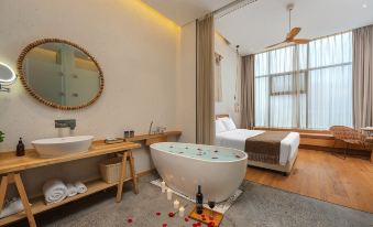 Shanghai Manlu Hotel - Housity