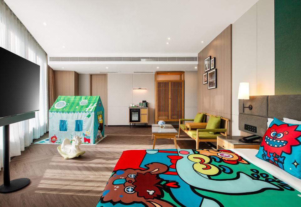 豪华小童主题大床房（超萌玩具+帐篷+270°大视野城景）