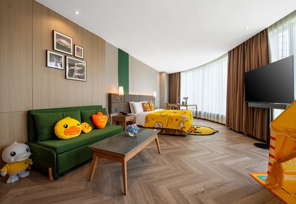 豪华小童主题大床房（超萌玩具+帐篷+270°大视野城景）