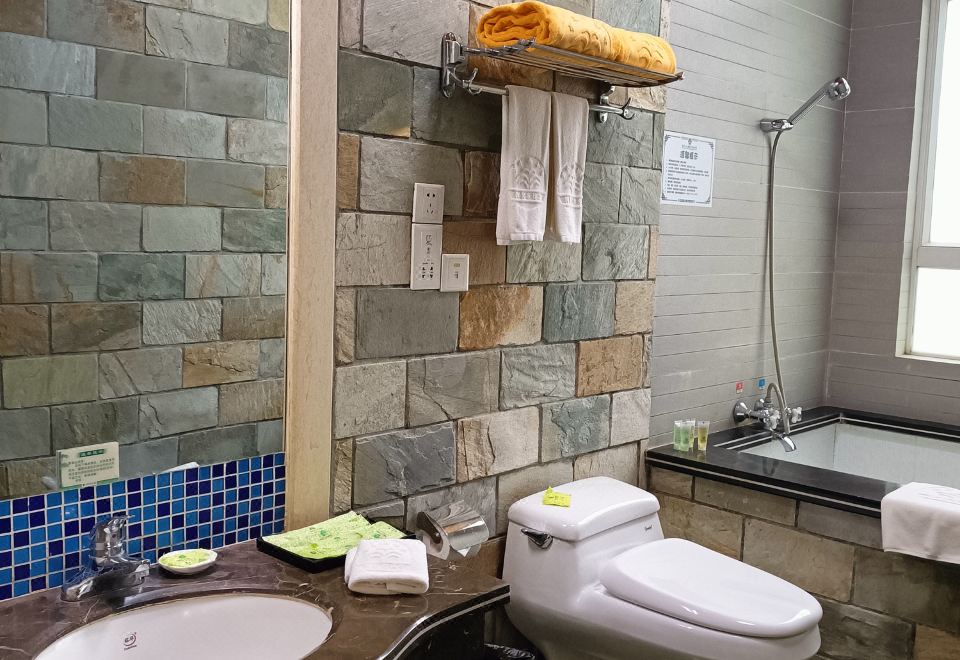 小岛泡池8房1厅别墅（私家温泉泡池）