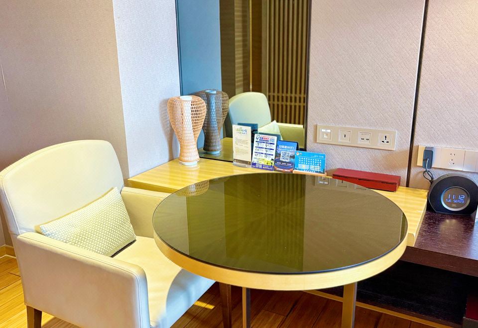 Cheery Canal Hotel HangzhouFamily Rooms