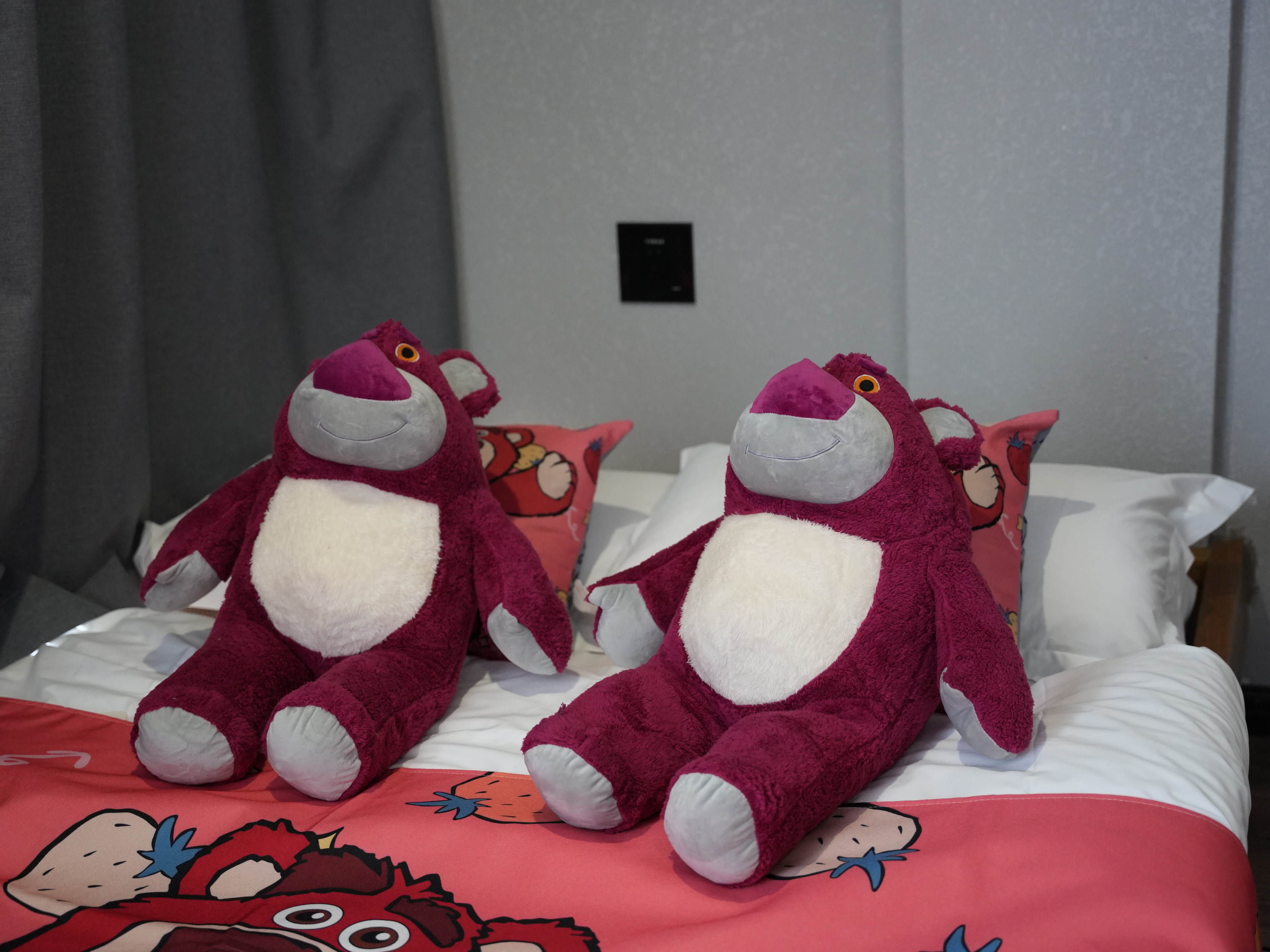 The Most Sleep-Friendly Hotel草莓熊主题亲子房