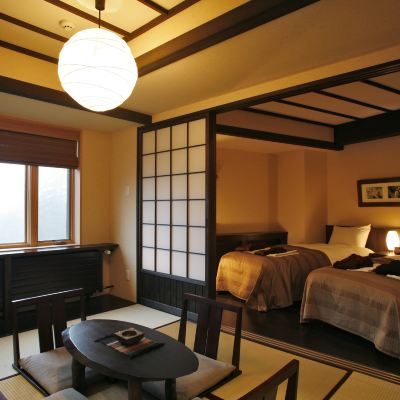 Japanese/Western-Style Junior Suite (2 Beds)