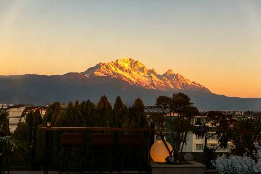 LiJiang Old Town Xiyu Shandu hotel, Free Coffee,Ice cube,Fitness Center,Self-service Laundry &Drying