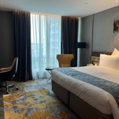 尊貴特大床房帶庭院 馬六甲埃姆斯酒店優惠