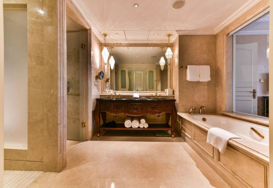 the Castle Hotel, A Luxury Collection HotelDeluxe Apartment Suite - 1-Bedroom