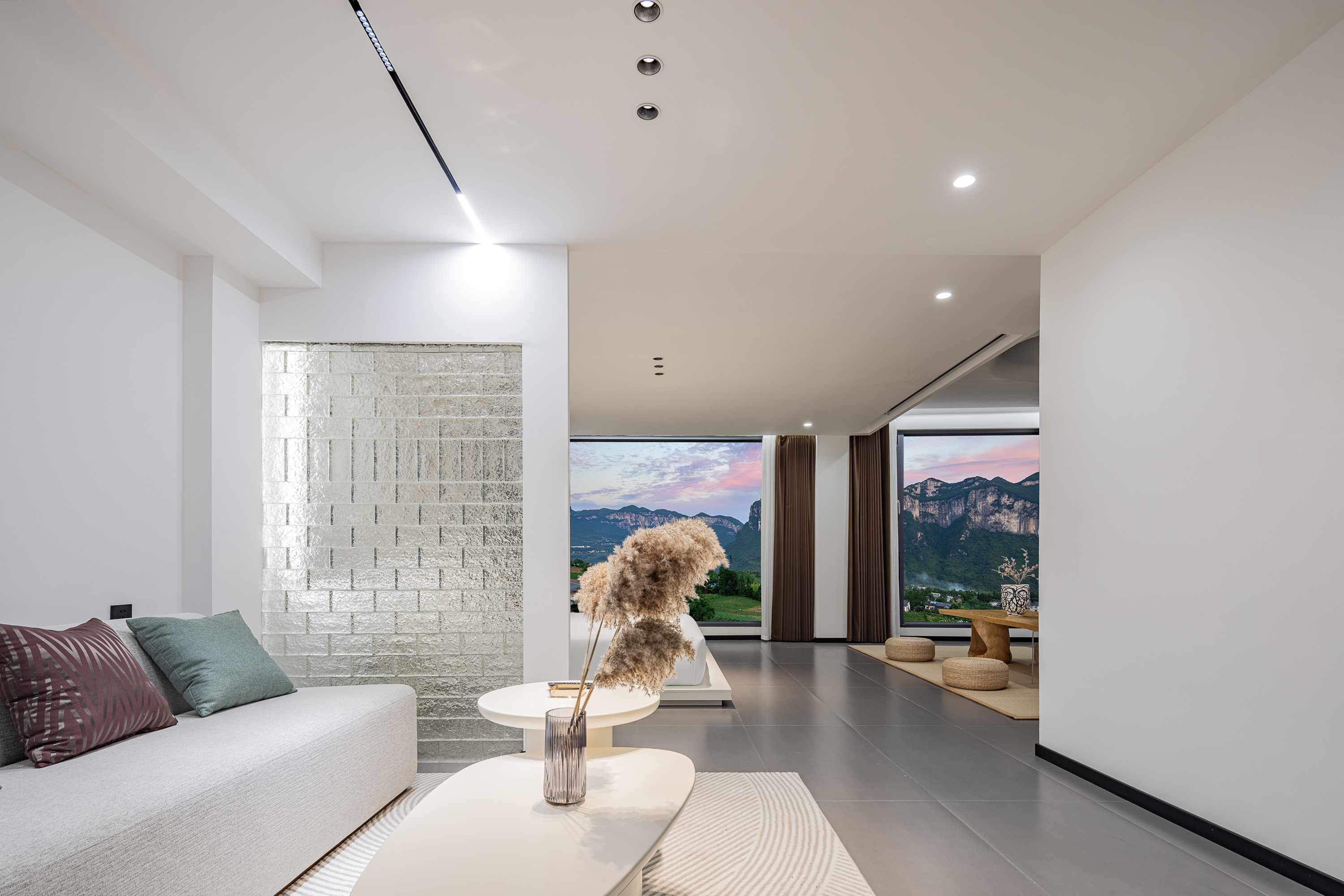 見山.270°星空山景大床房【智能客控+HCK小冰箱+智能投影+手機投屏+慕思乳膠床墊】