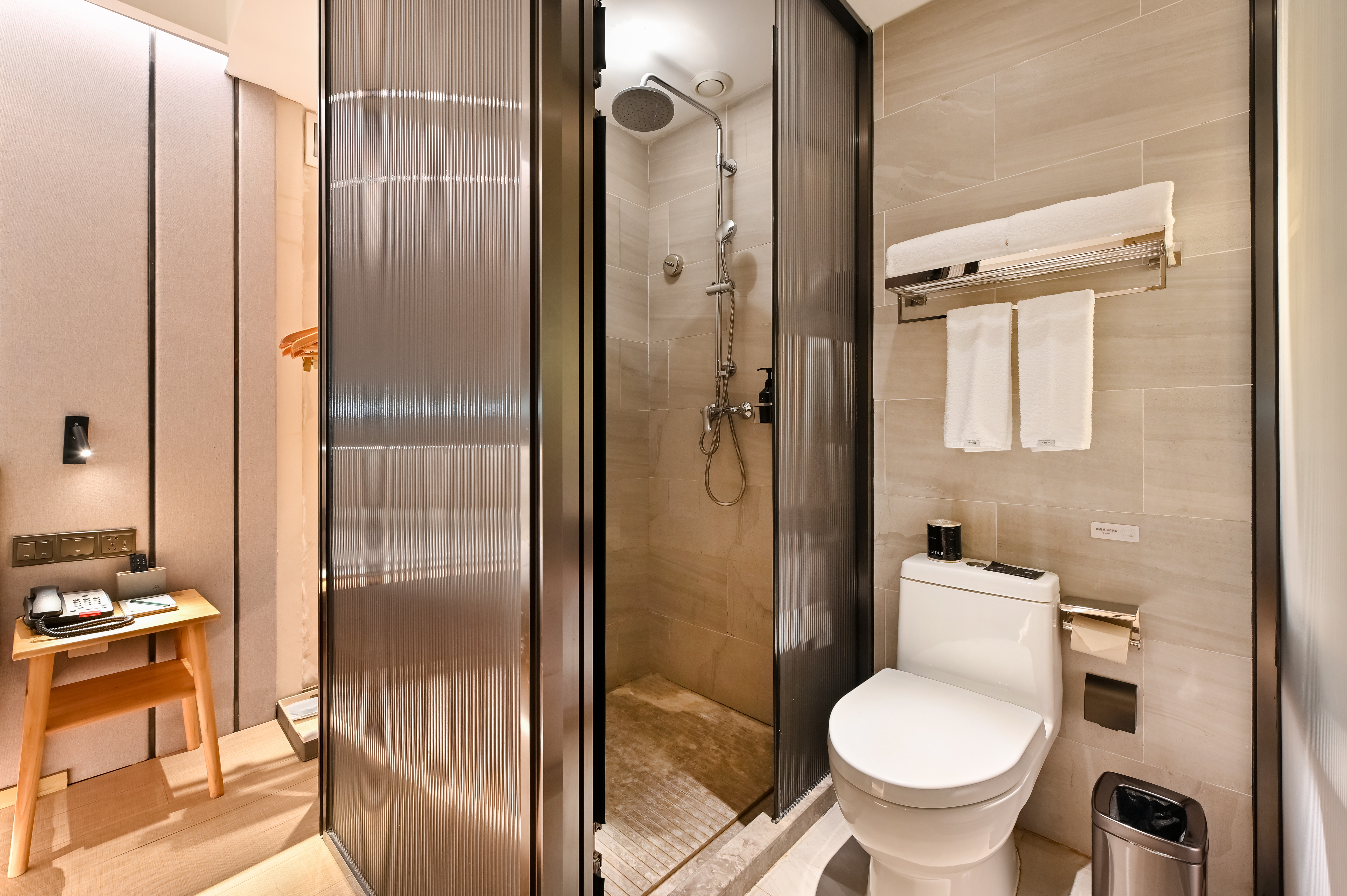 雅致房（空气净化器+手机投屏）