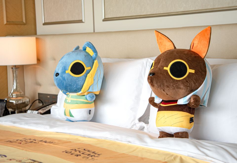 The Langham HefeiEgyptian Cute Gods Theme Room