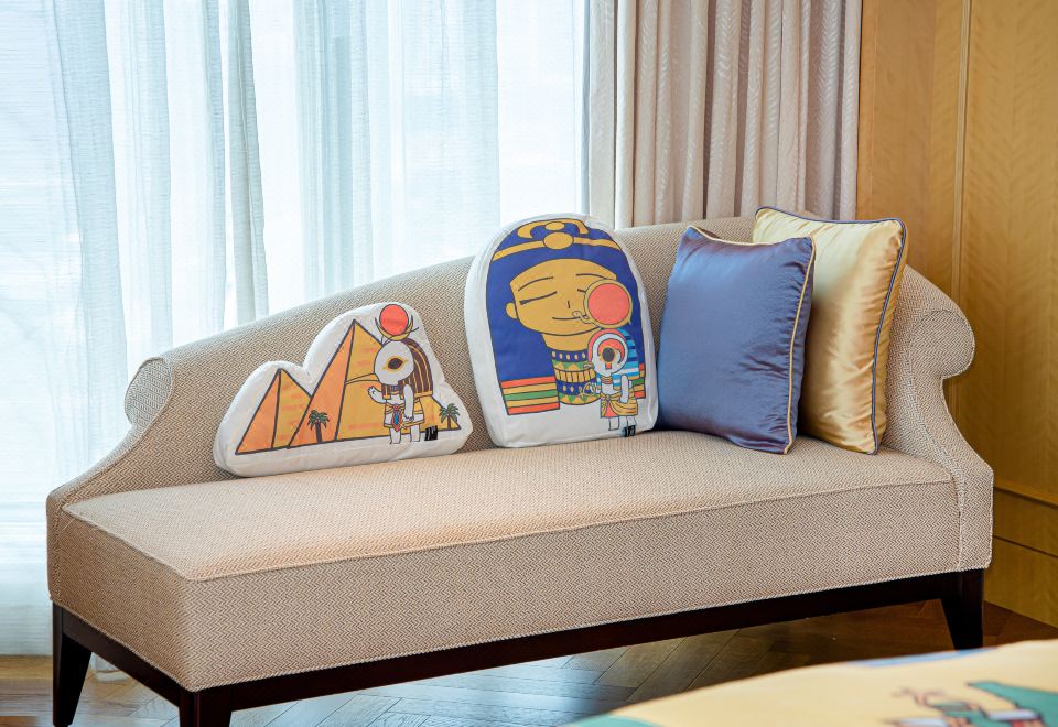 The Langham HefeiEgyptian Cute Gods Theme Room