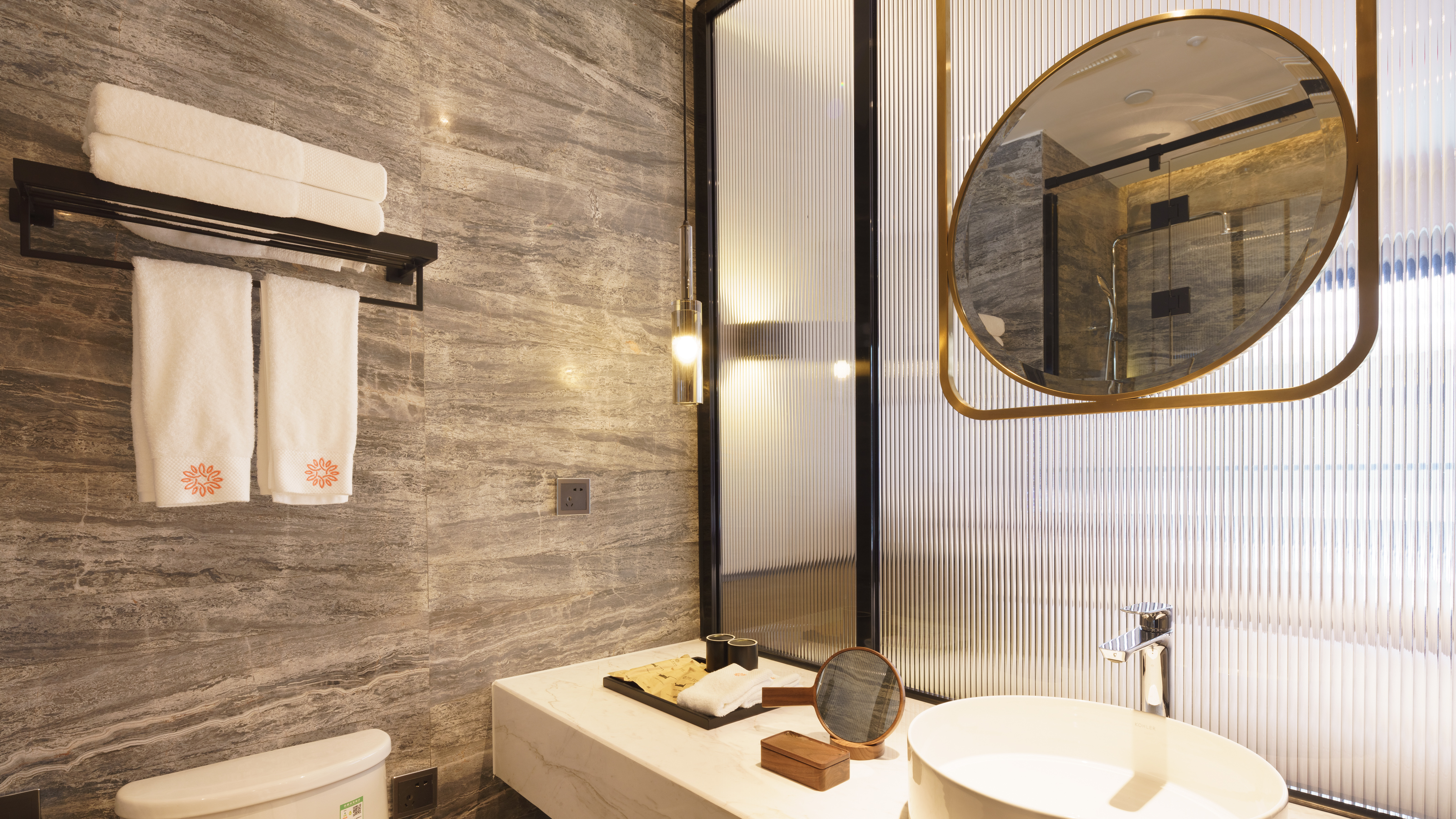 争朝夕-露台大床房（落地窗+高端洗护+智能客控）