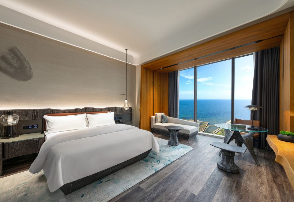 行政海景大床房