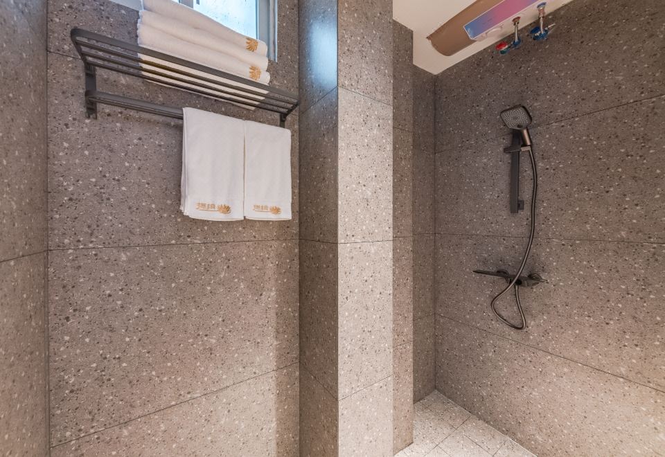 四腳亭·兩房一廳家庭親子套房