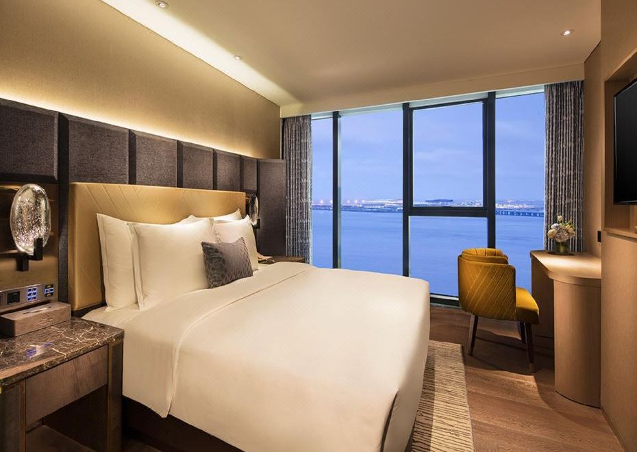 長者尊享豪華海景大床房