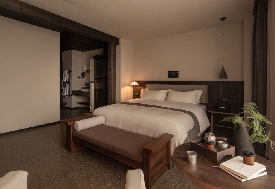 Yagong Snow Mountain View Double Bed Room