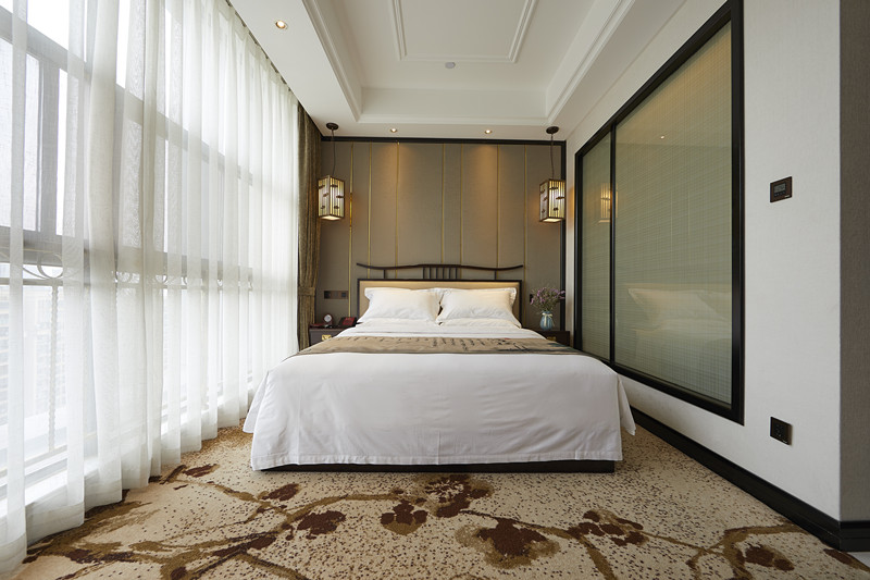 人月初见高级大床房