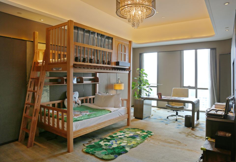 神探迈克狐亲子主题套房（沉浸剧本体验+双层小童床）