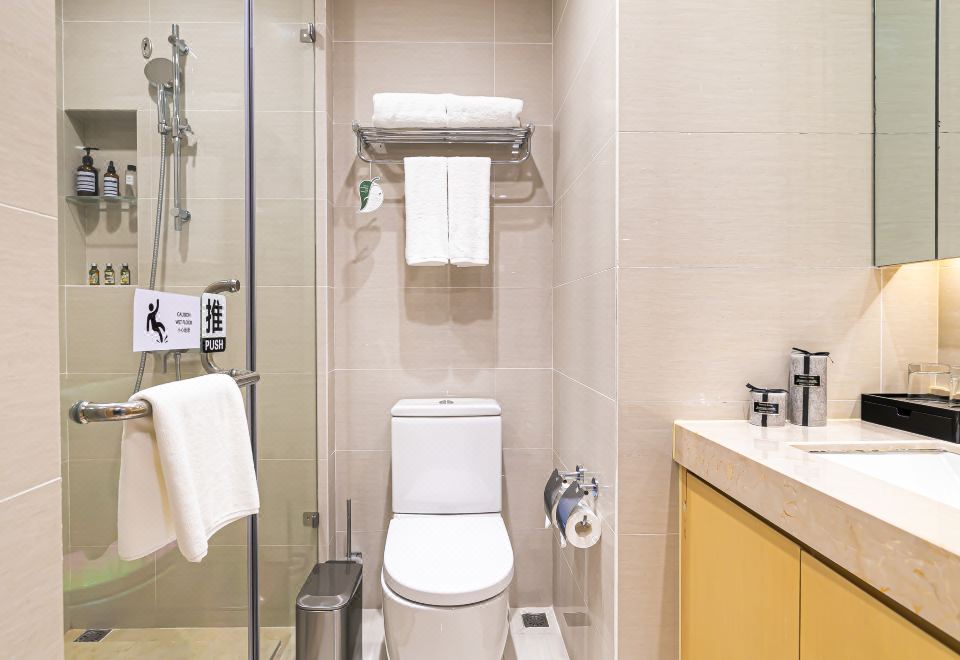 一房豪華套房（洗烘一體洗衣機+廚房+冰箱）