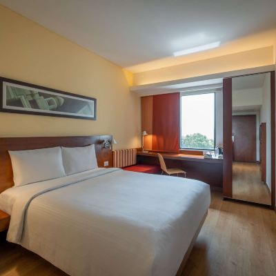 Deluxe Queen Room - Complimentary One-Way Airport Transfer Ibis New Delhi Aerocity Hotel Promo Code
