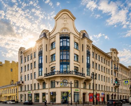 AKYAN Saint Petersburg Hotel