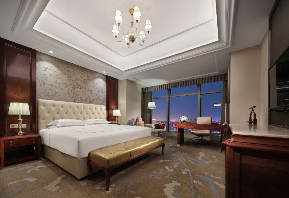 Dongwu New Century Grand Hotel HuzhouExecutive Queen Room