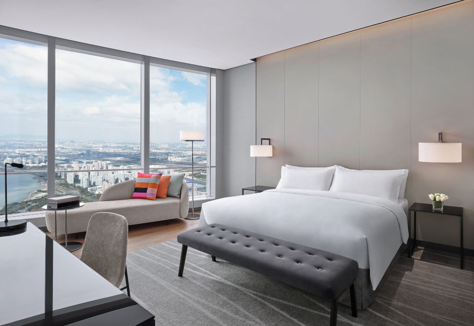 N1豪华湖景大床客房