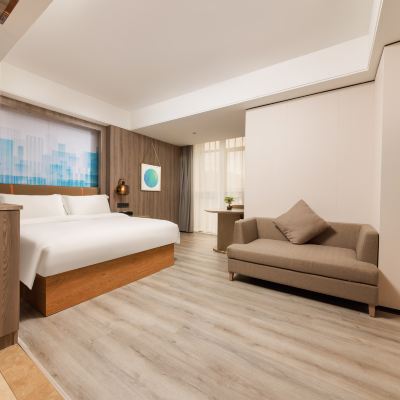 清眠大床房（靜音床墊+全景窗户） Amigo米閣酒店（東莞火車站店）優惠