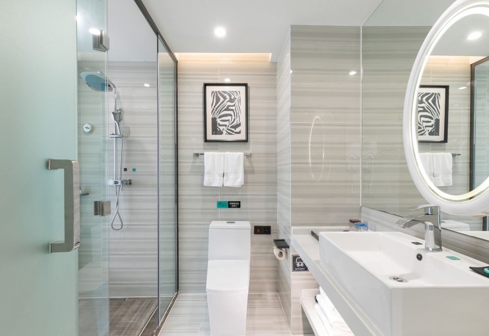 希岸豪华大床房【零压床垫+智能客控+音乐浴室】