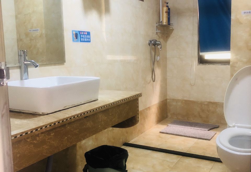 Pinfan Dujia HotelDeluxe Double Room