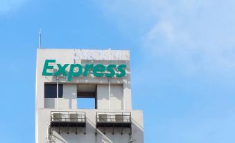 CHECK inn Express Taichung Fuxing