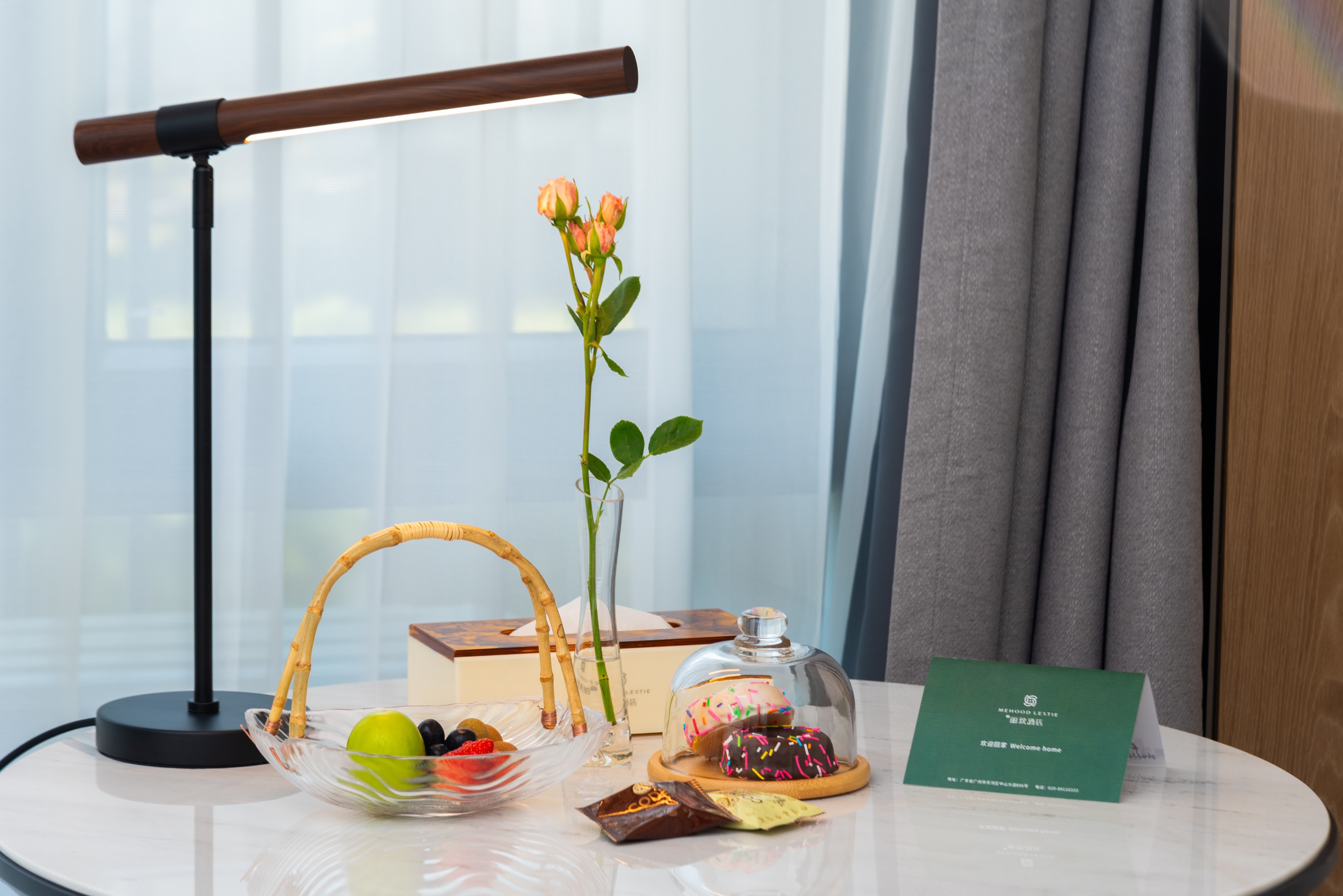 丽致高级大床房（智能客控+深睡床垫+Mini冰箱）