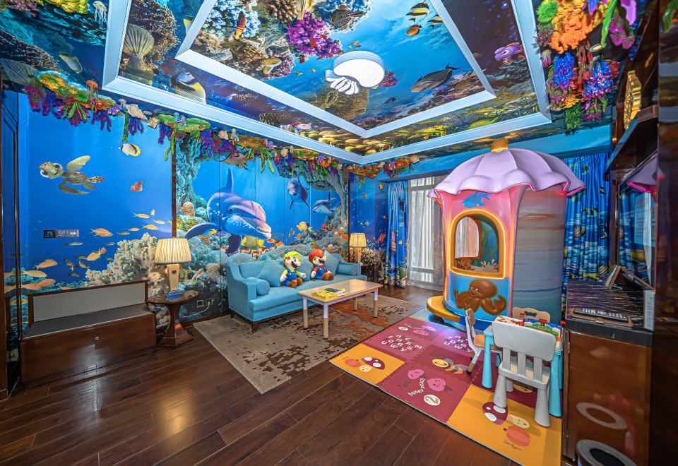 Zhaolin Grand Hotel BeijingUnderwater World Children's Theme Suite