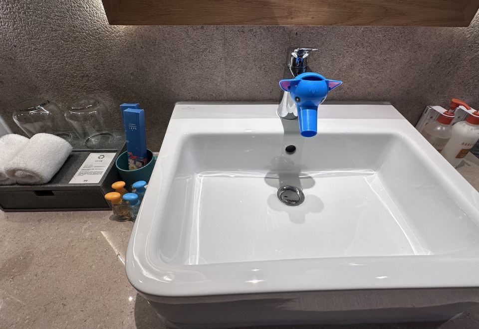 CROWNE PLAZA SHENNONGJIAFamily Friendly Room - Mountain-View (2 Beds)