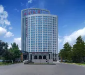 Mercure Hotel (Luoyang Longmen High-Speed Rail Station Municipal Government Branch)  호텔