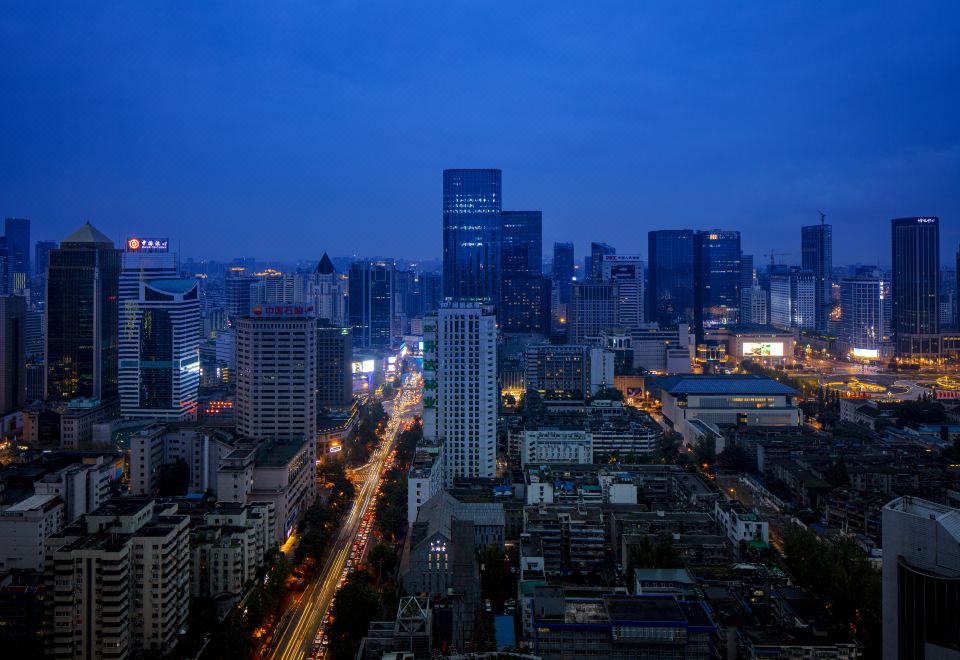 The Ritz-Carlton ChengduClub Square View King Room