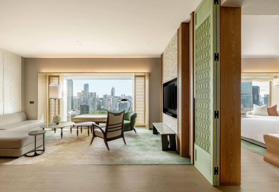 Dusit Thani BangkokClub Suite 1 King, High Floor, Park View